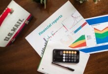 investment tracking strategies explained